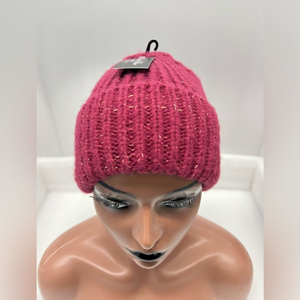 Marcus Adler beanie hat